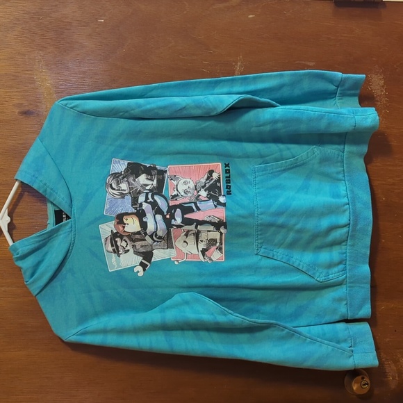 Roblox hoodie ๐ ๐ - Picture 1 of 3